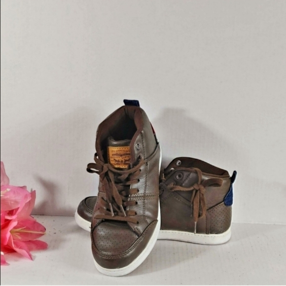 Levi's millestone high top sneakers - Picture 3 of 3